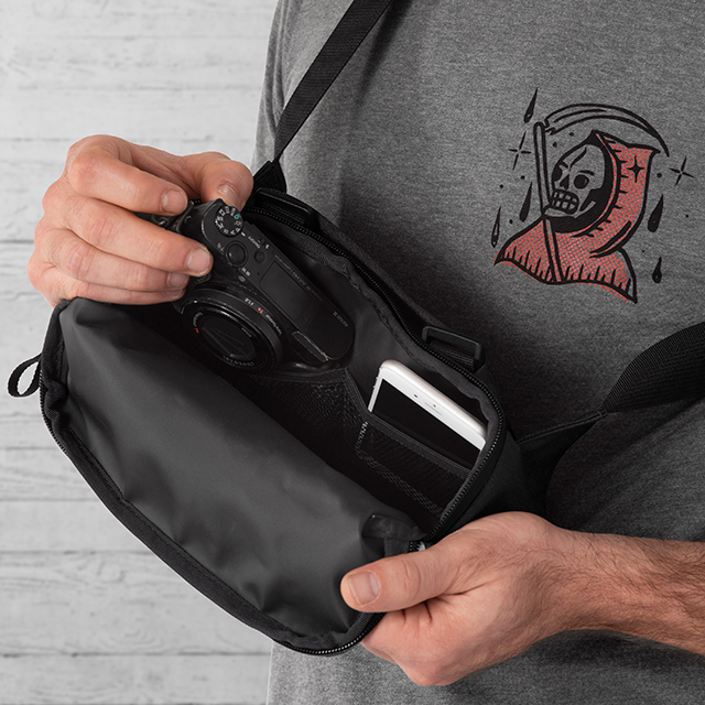 CHROME HELIX HANDLEBAR BAG」でBROMPTONのコンパクトなフロント
