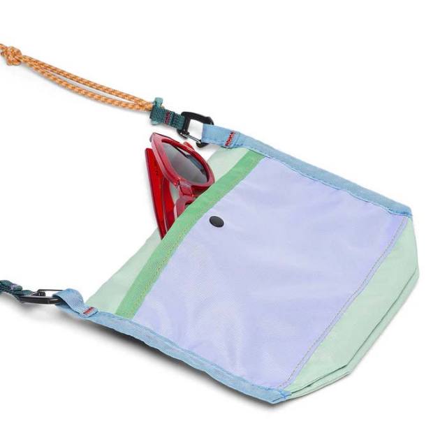 コトパクシ cotopaxi Lista 2L Lightweight Crossbody Bag Del Dia