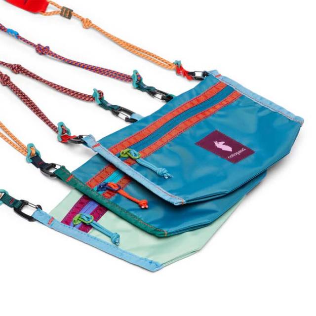 コトパクシ cotopaxi Lista 2L Lightweight Crossbody Bag Del Dia
