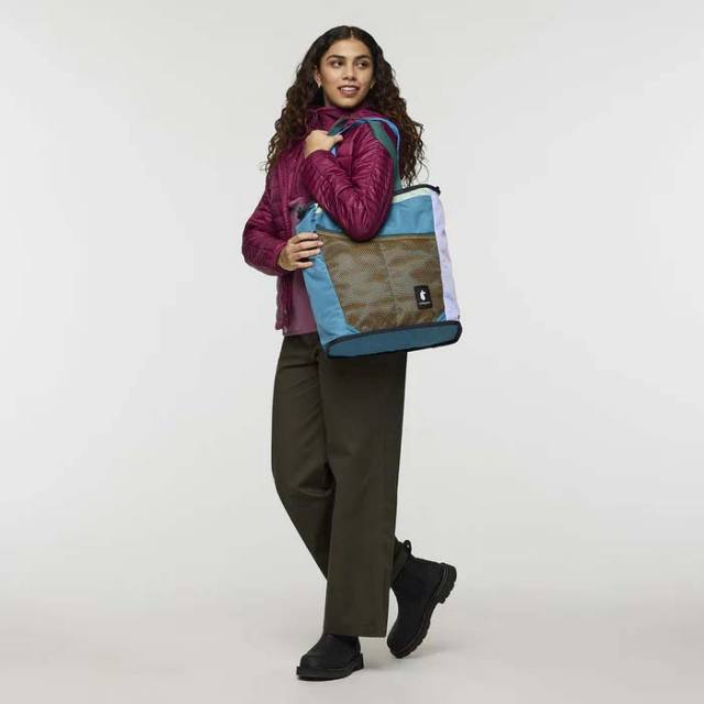 コトパクシ cotopaxi Todo 22L Convertible Tote Del Dia バッグ類