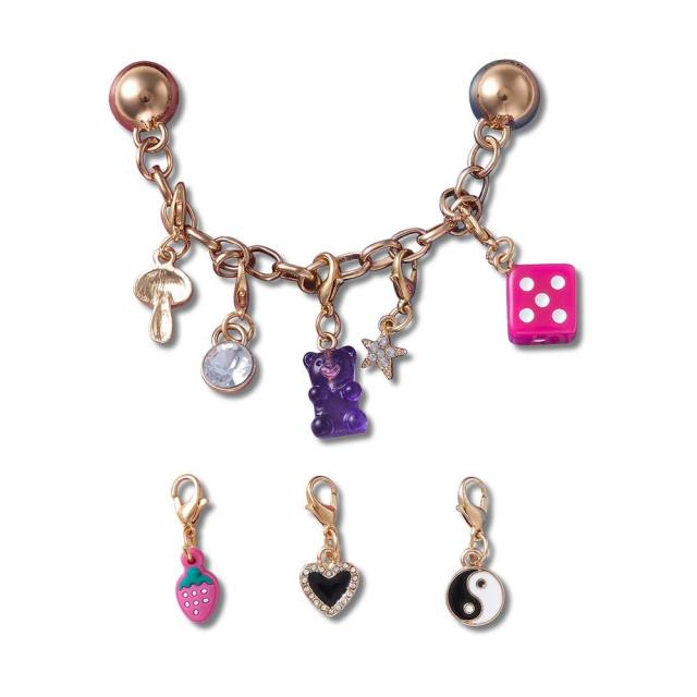 歩くたびに揺れるチャーム★【CHANEL】チャームサンダル 揺れるCCチャームが可愛らしい♡】ミュール☆ CHANEL (CHANEL