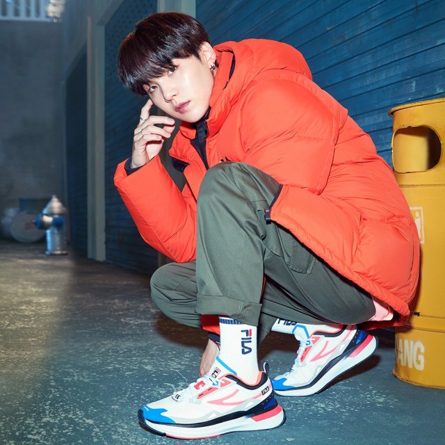 フィラ カーブレット Fila Curvelet Wrd メンズ レディース スニーカー Bts 着用モデル カレンダープレゼント F79 0121