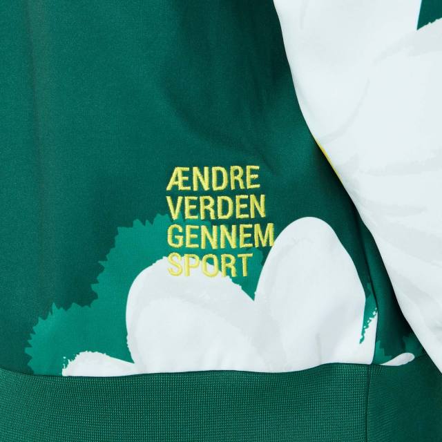 hummelヒュンメルhummelPLAYヒュンメルプレイトラックジャケットHAT2133-50P