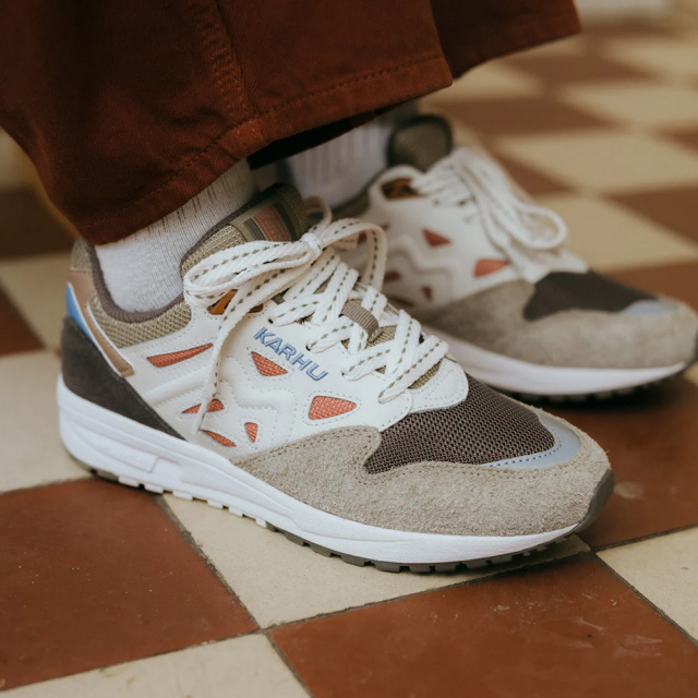 カルフ レガシー 96 KARHU LEGACY 96 DARK GULL GRAY / LIGHT MAHOGANY