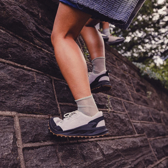 キーン ジャスパー ザイオニック KEEN JASPER ZIONIC THISTLE/BIRCH