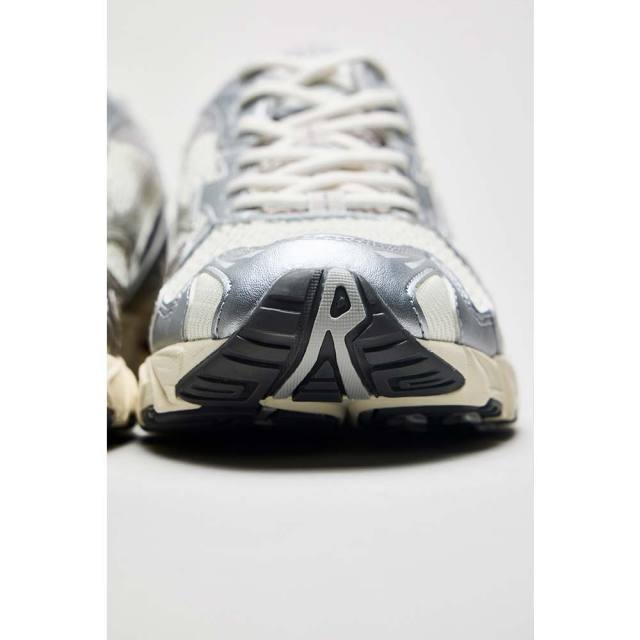 MIZUNOミズノWAVERIDER10D1GA243104