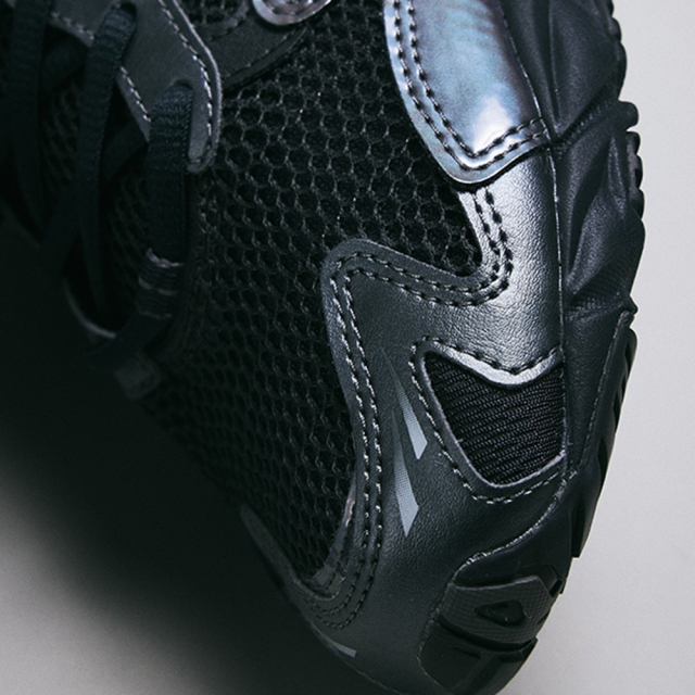 MIZUNOミズノWAVERIDER10D1GA243108