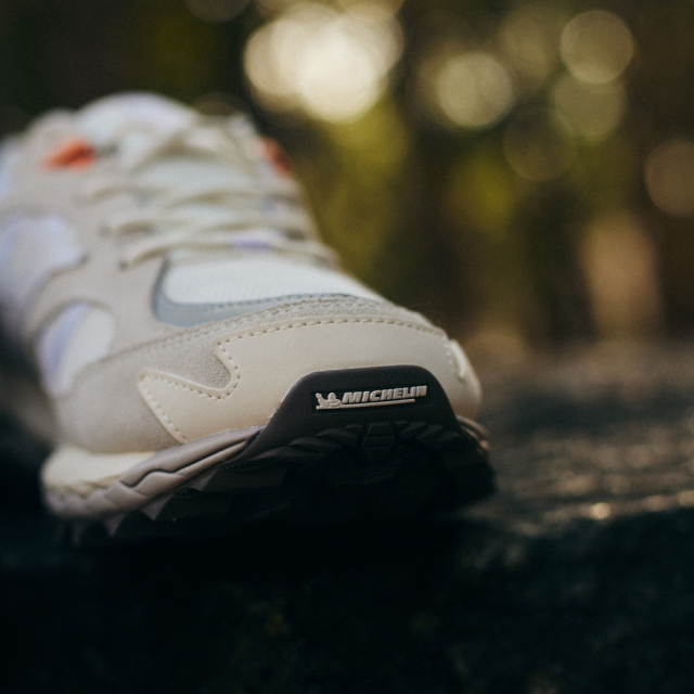 MIZUNOミズノWAVEMUJINTLD1GA251301