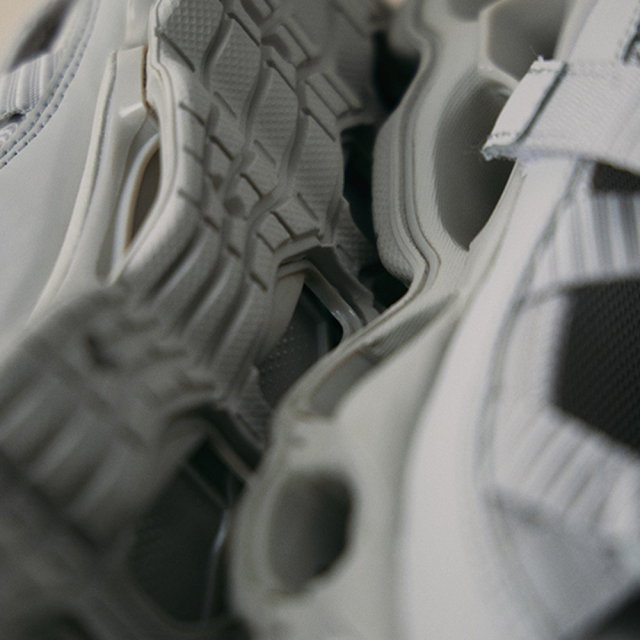 MIZUNOミズノWAVEPROPHECYSTRAPD1GA251904