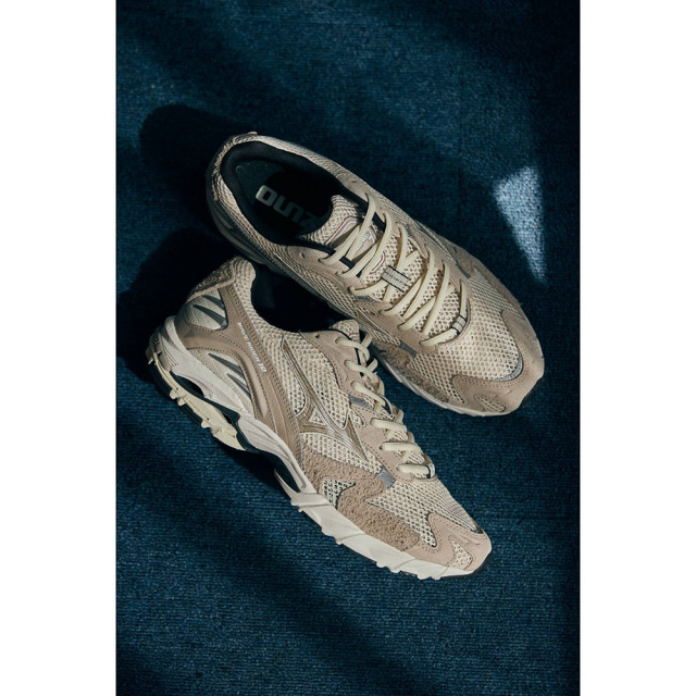 MIZUNOミズノWAVERIDER10ウエーブライダー10D1GA261104