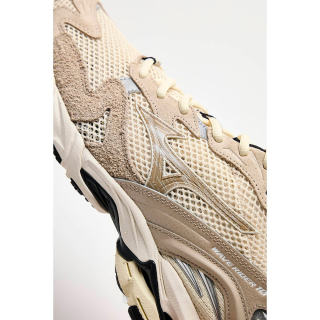MIZUNOミズノWAVERIDER10ウエーブライダー10D1GA261104