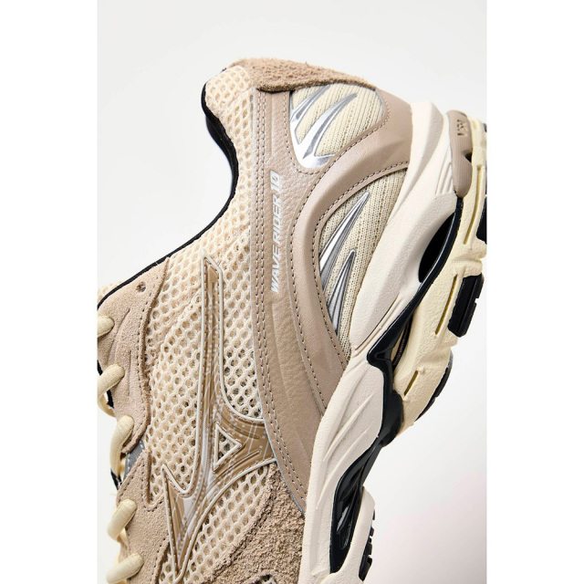 MIZUNOミズノWAVERIDER10ウエーブライダー10D1GA261104