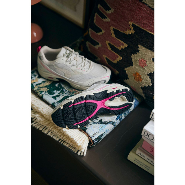 ミズノ エムエックスアール MIZUNO MXR 02:ベージュ×オフホワイト