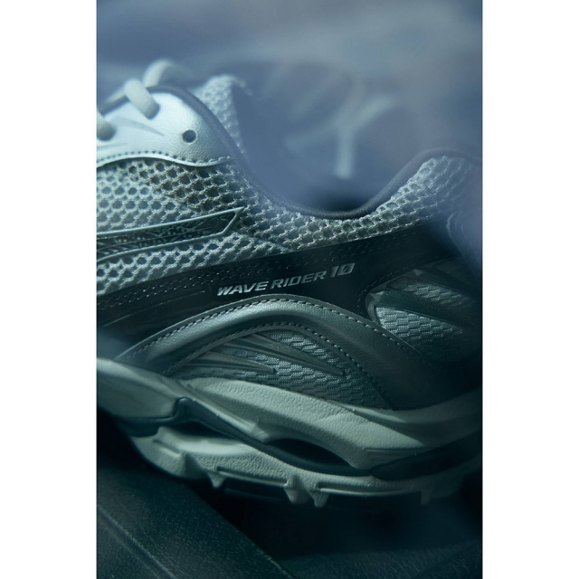 MIZUNOミズノWAVERIDER10ウエーブライダー10D1GA261D06