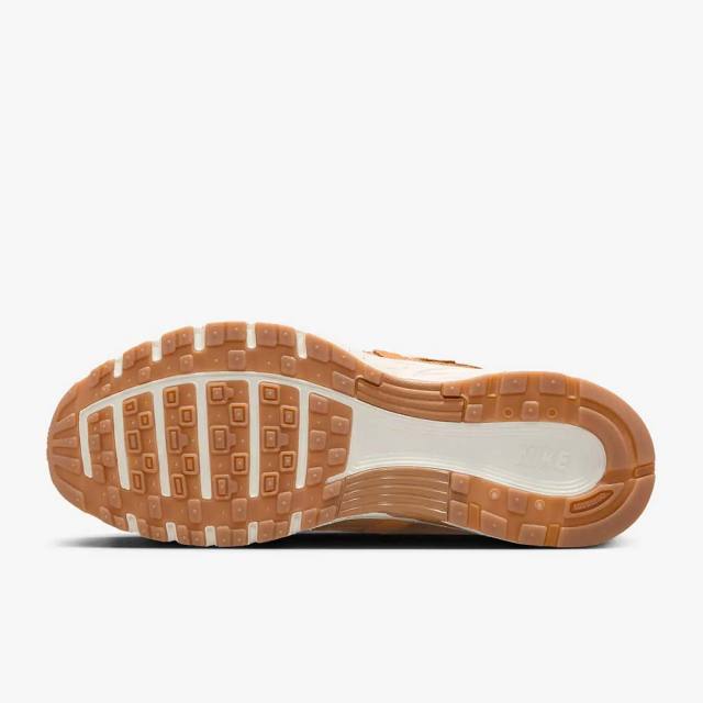 NIKEナイキP-6000SEHF0015-201