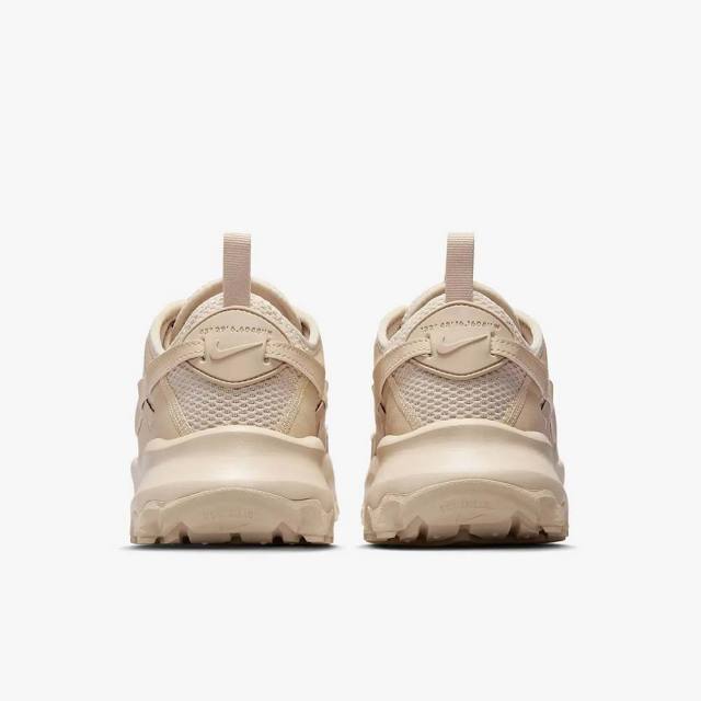 [ナイキ] TC 7900 サンドドリフト　ウィメンズ NIKE WMNS TC 7900 TRK3 sanddrift/sanddrift-sail hf1055-133