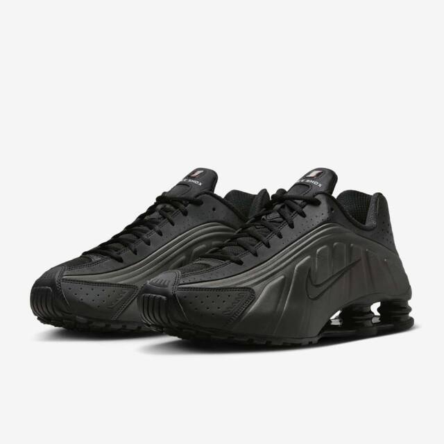 h*?様 NIKE ショックス R4 ブラック NIKE SP25 NIKE SHOX R4 ブラック/ブラック-ブラック-ブライト