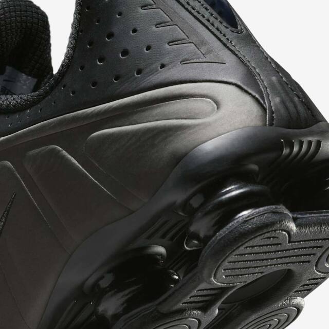 NIKEナイキSHOXR4ショックスR4HQ1988-001