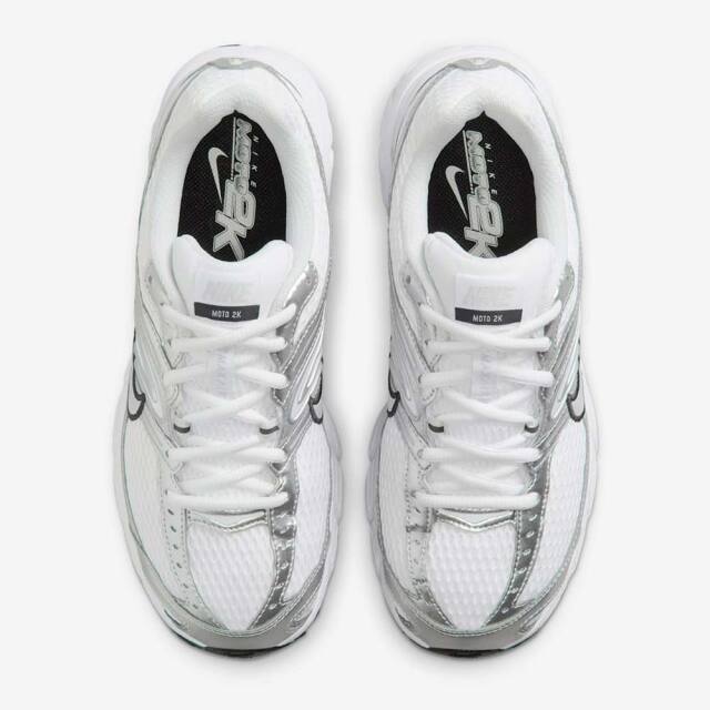 NIKEナイキWMNSAIRMAXMOTO2Kウィメンズエアマックスモト2KHQ2056-103
