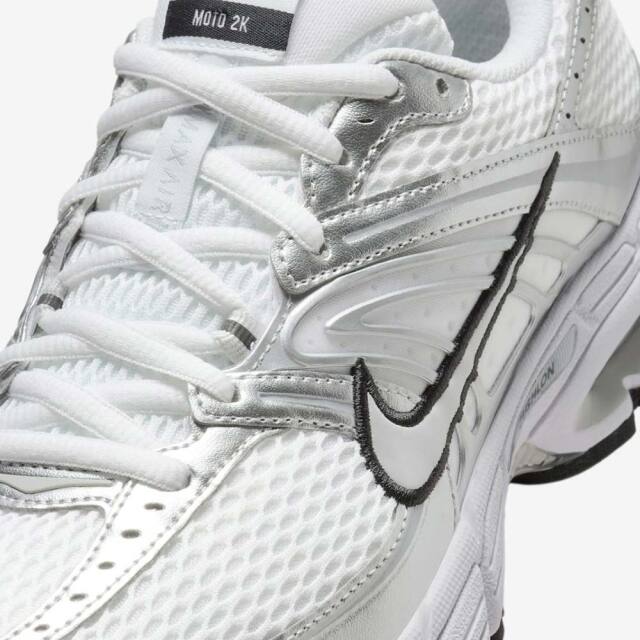 NIKEナイキWMNSAIRMAXMOTO2Kウィメンズエアマックスモト2KHQ2056-103