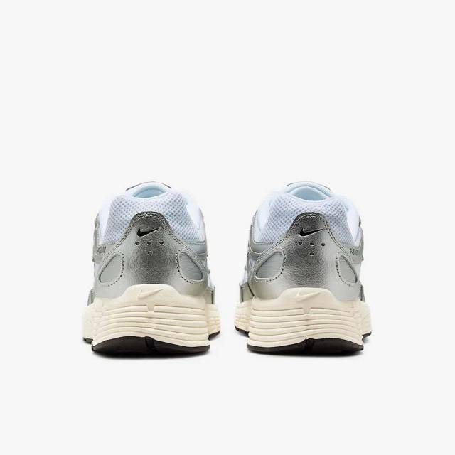 ナイキ NIKE P-6000 ホワイト/メタリックシルバー/フラットシルバー
