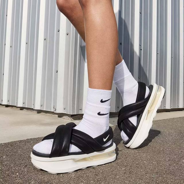 NIKEナイキWMNSAIRMAXISLASANDALウィメンズエアマックスアイラサンダルFJ5929-002