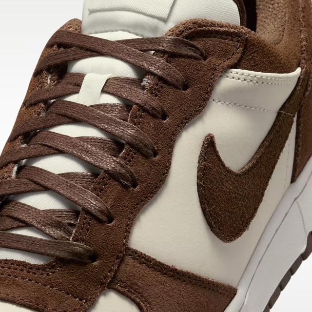 NIKEナイキBIGLOWビッグローIO4224-101
