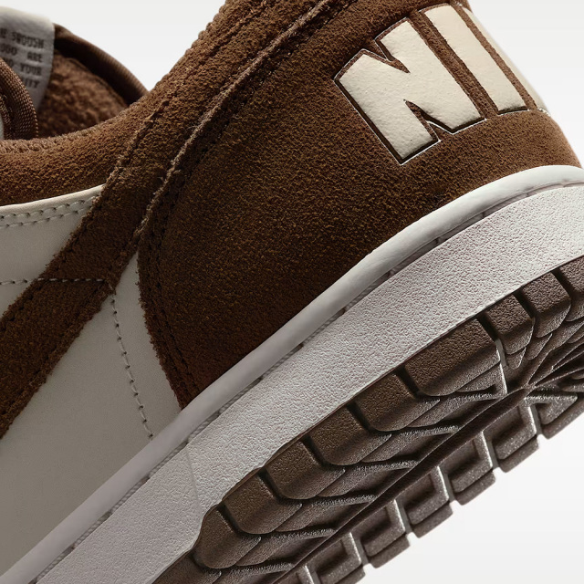 NIKEナイキBIGLOWビッグローIO4224-101