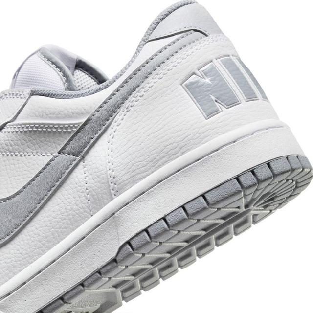 NIKEナイキBIGLOWビッグロー355152-106