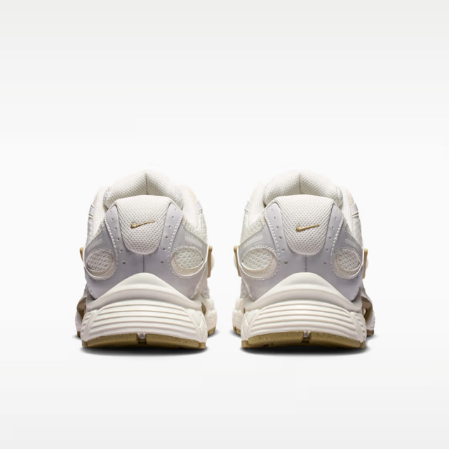 NIKEナイキV5RNRV5RNRHQ7901-115