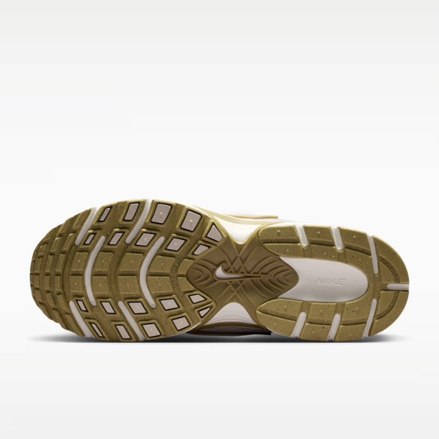 NIKEナイキV5RNRV5RNRHQ7901-115