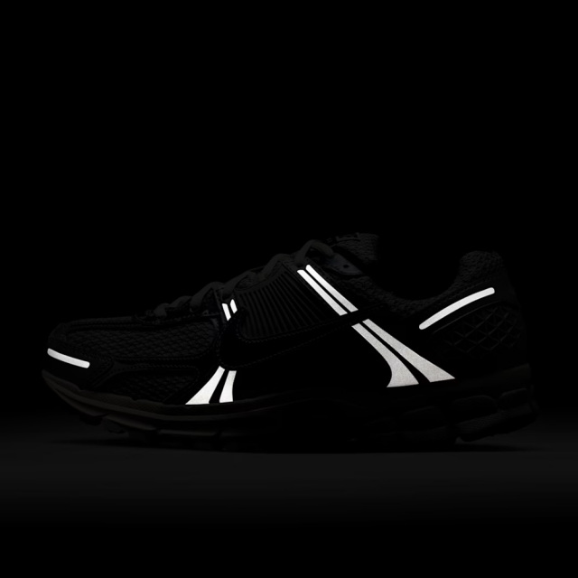ナイキ ズーム ボメロ 5 NIKE ZOOM VOMERO 5 グレーフォグ