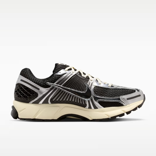 ナイキ ズーム ボメロ 5 NIKE ZOOM VOMERO 5 ブラック