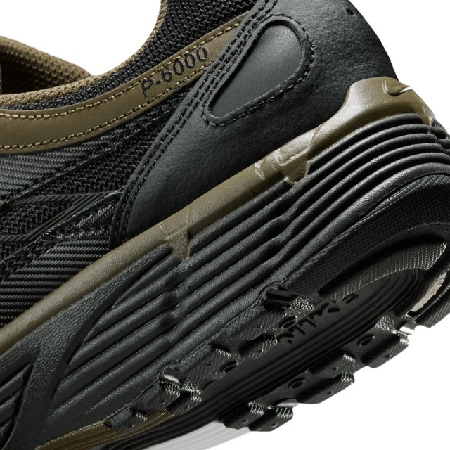 NIKEナイキP-6000P-6000IQ0298-010