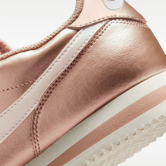 NIKEナイキCORTEZコルテッツIR0042-900