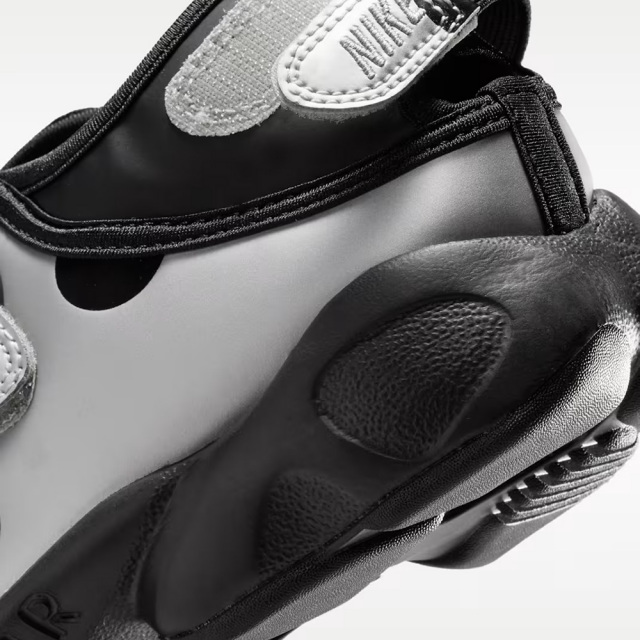 ナイキ エア リフト NIKE AIR RIFT ブラック/メタリックシルバー