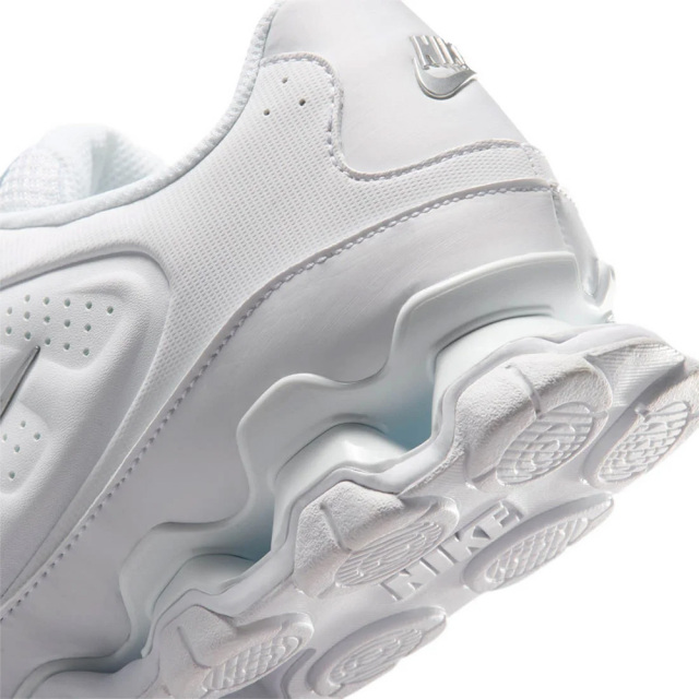 NIKEナイキREAX8NSWSLリアックス8NSWSLIR1458-102