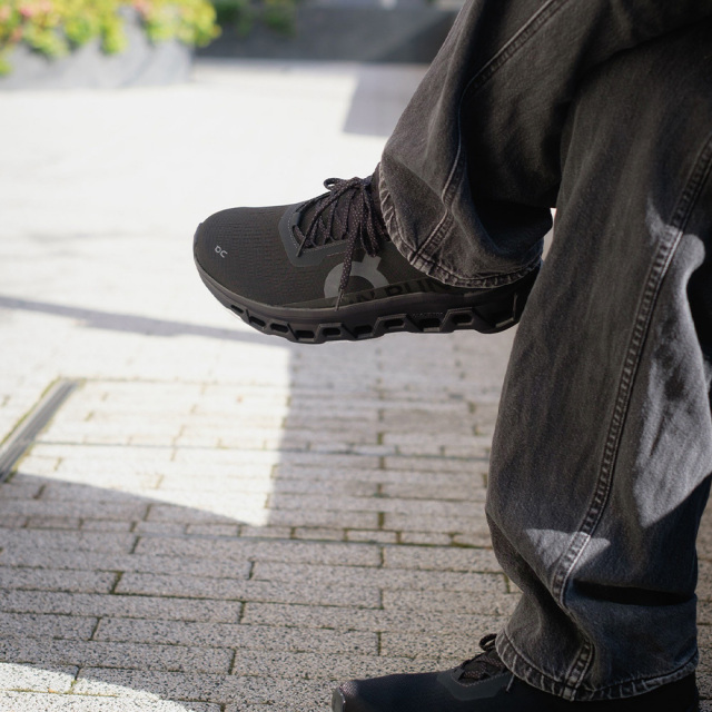 OnシューズオンCloudmonster1クラウドモンスター13MF30741043