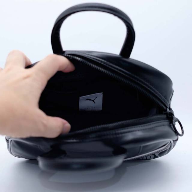 美品 puma プーマ ミニボストンバッグ　ヴィンテージ ブラック レトロ 美品 puma プーマ ミニボストンバッグ ヴィンテージ ブラック