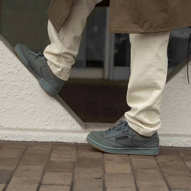 ReebokリーボックCLUBC85VINTAGEクラブシー85ヴィンテージ100228108