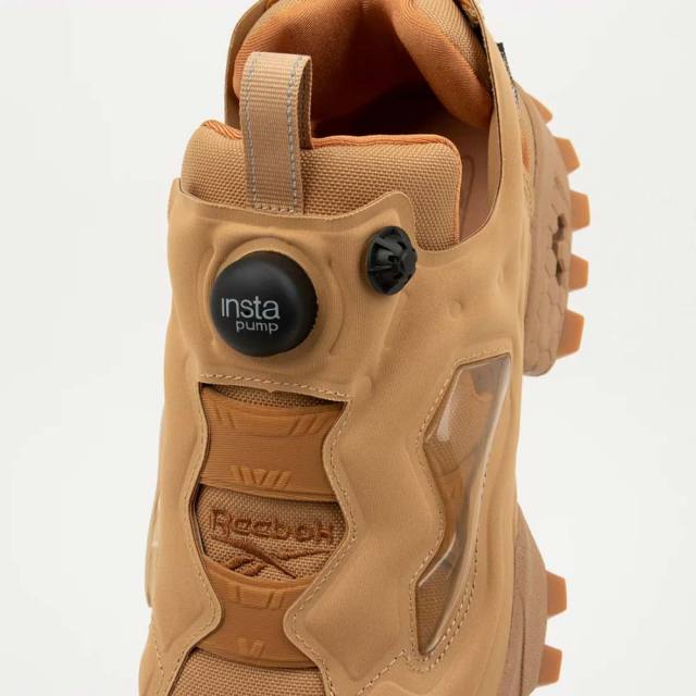 ReebokリーボックINSTAPUMPFURY94インスタポンプフューリー94100230813