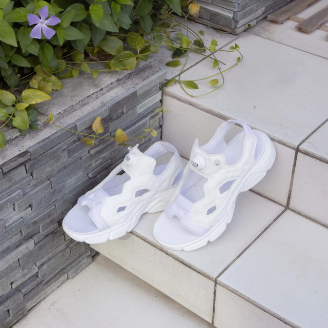 Reebok ポンプサンダル インスタポンプフューリー サンダル ジップ / INSTAPUMP FURY