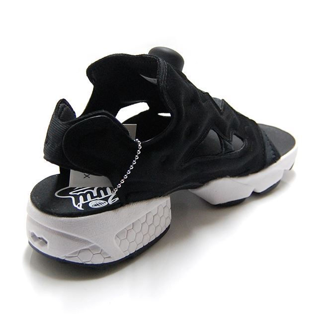 リーボック クラシック インスタ ポンプフューリー サンダル Reebok Classic Instapump Fury Sandal ブラック ホワイト メンズ レディース サンダル Dv9699
