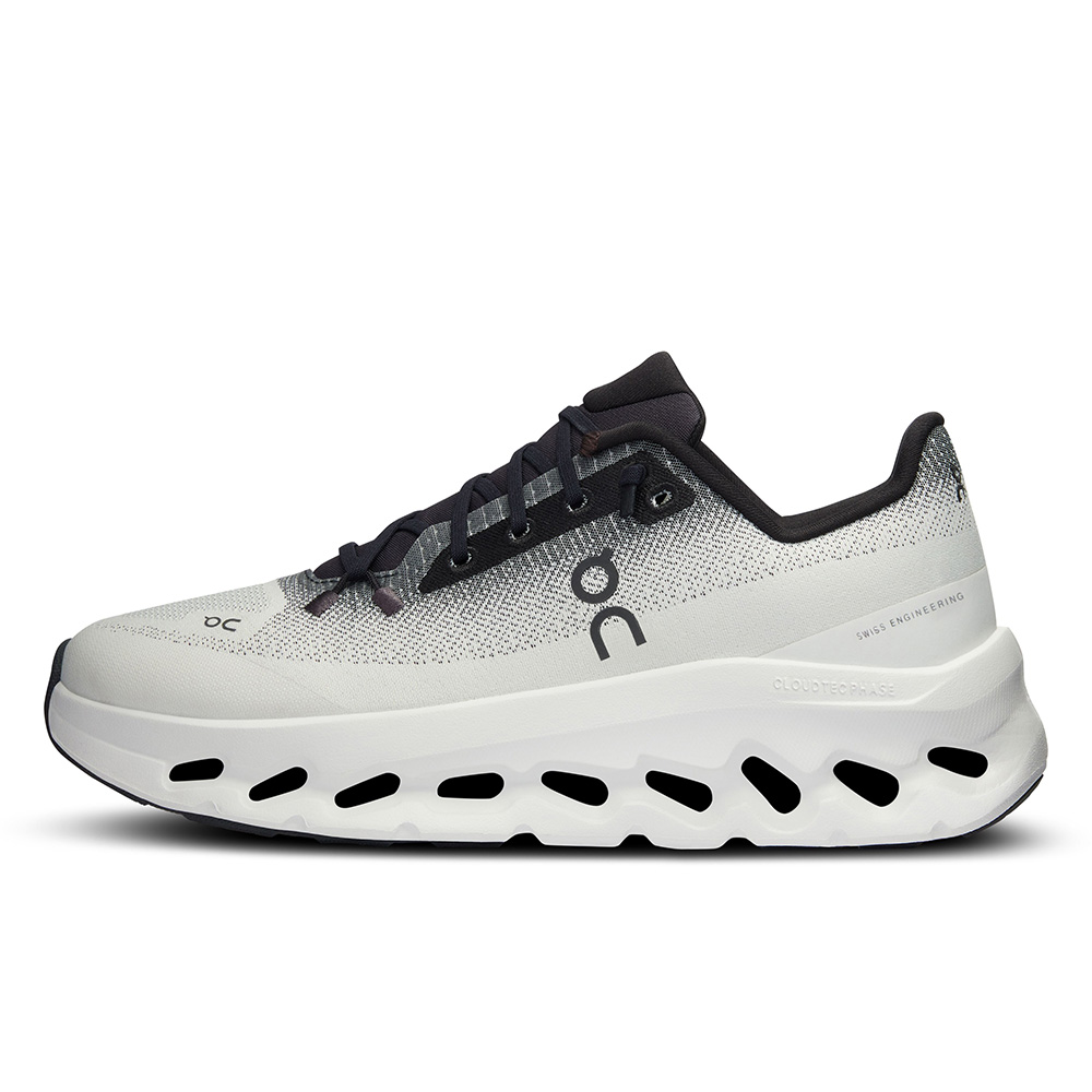 OnシューズオンCloudtiltクラウドティルト3WE10051430