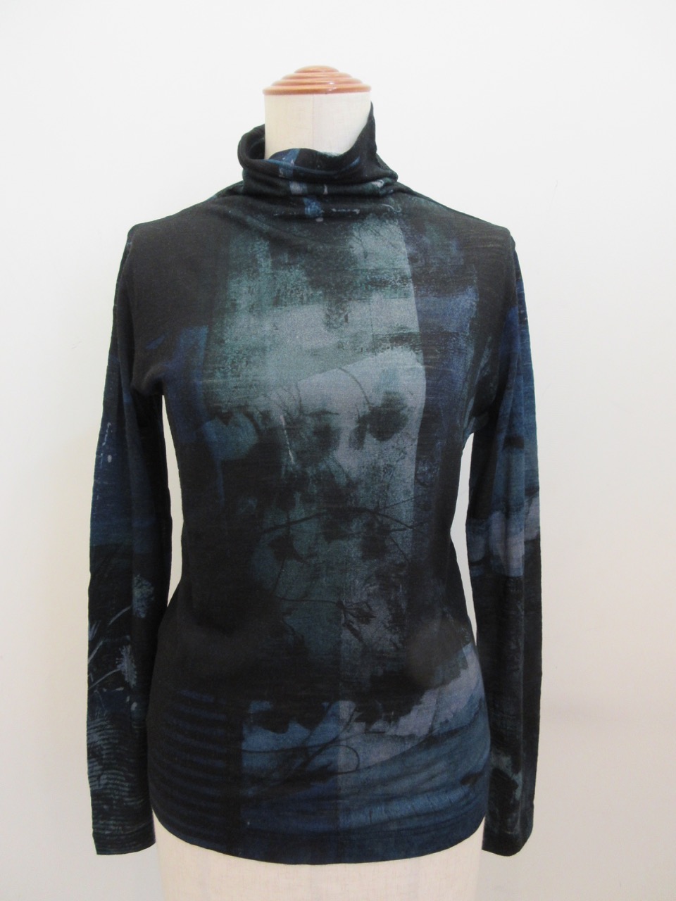 Y's YOHJI YAMAMOTO (ワイズ　ヨウジヤマモト) ぼかし花柄プリントウール天竺長袖Tシャツ：ブルー