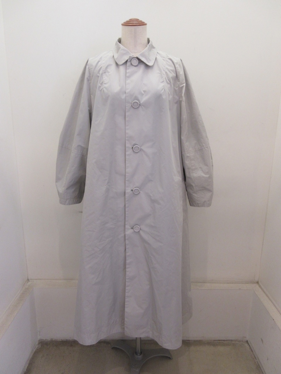 KEI Hayama PLUS(ケイハヤマプリュス) シャンブレーメモリタフタロングコート：ライトグレー