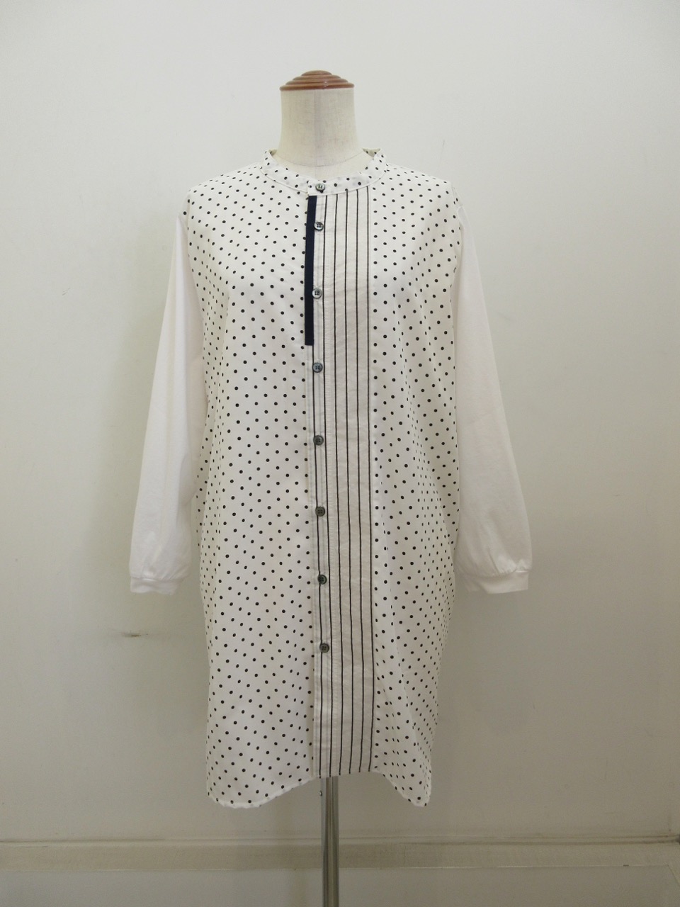 KEI Hayama PLUS(ケイハヤマプリュス) サッカードット×ストライプスーピマ天竺異素材ミックス長袖チュニックブラウス：ホワイト