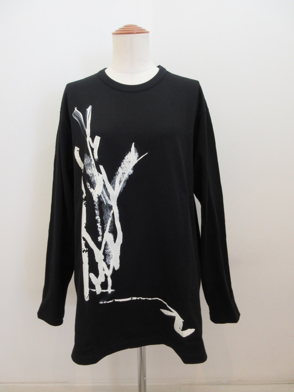 Y's YOHJI YAMAMOTO (ワイズ　ヨウジヤマモト) コットン天竺Y柄顔料プリント丸首長袖ビッグTシャツ:ブラック