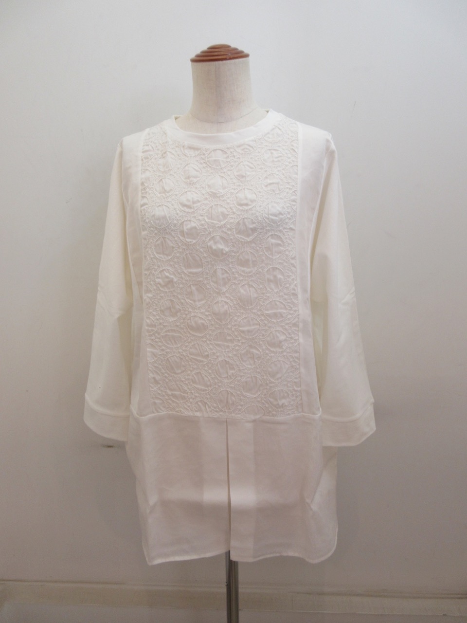 KEI Hayama PLUS(ケイハヤマプリュス) ドットリンクルワッシャー×コットンキュプラ天竺チュニックTシャツ：ホワイト
