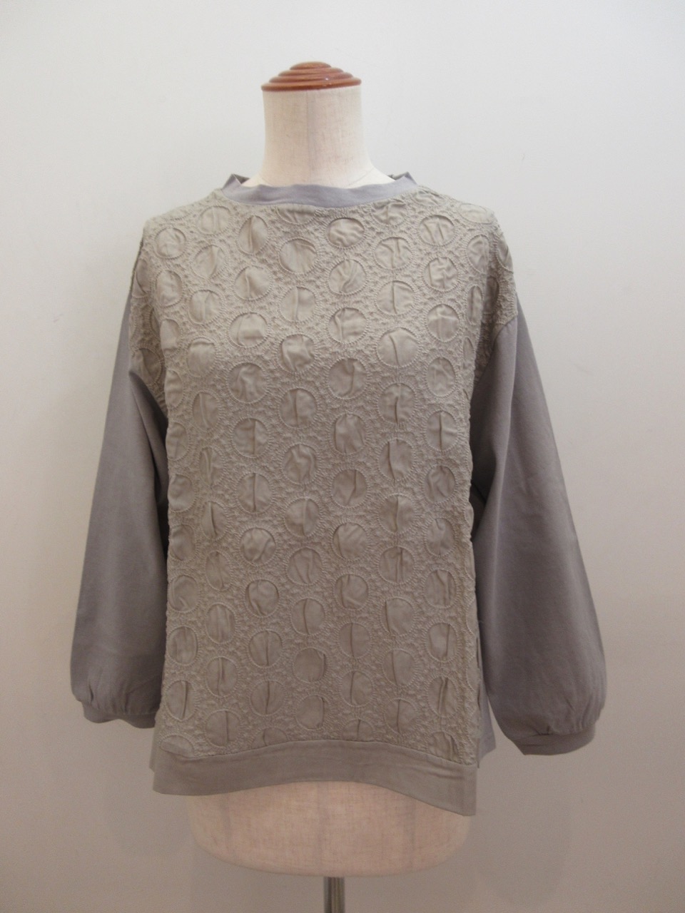 KEI Hayama PLUS(ケイハヤマプリュス) ドットリンクルワッシャー×コットンキュプラ天竺長袖Tシャツ:ライトグレー